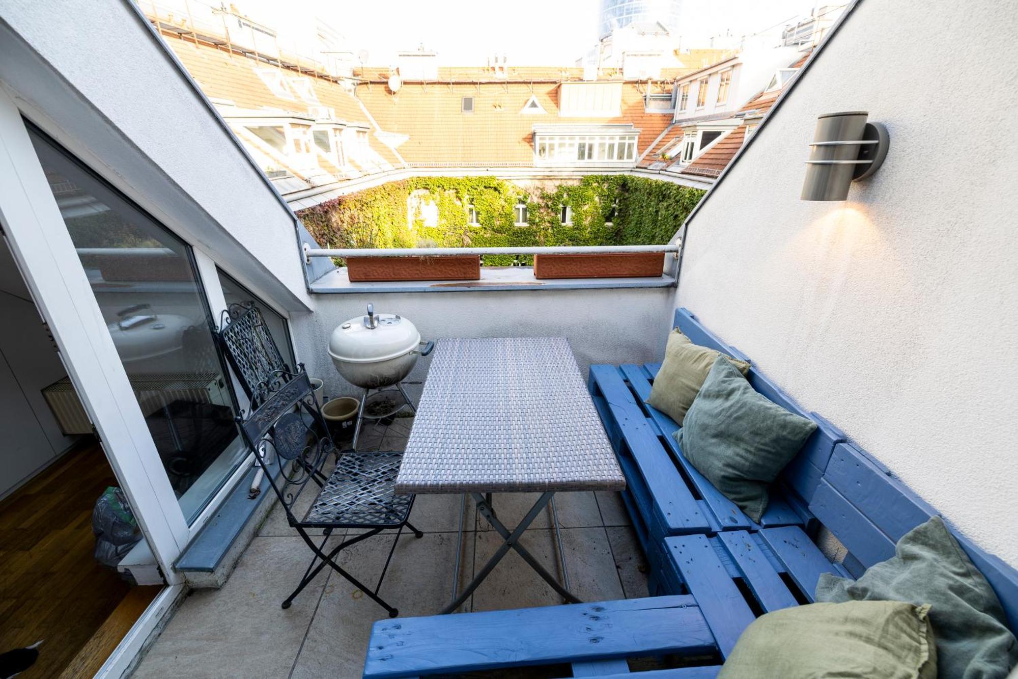 Luxurious Maisonette Apartment At The Heart Of Wien Exteriör bild